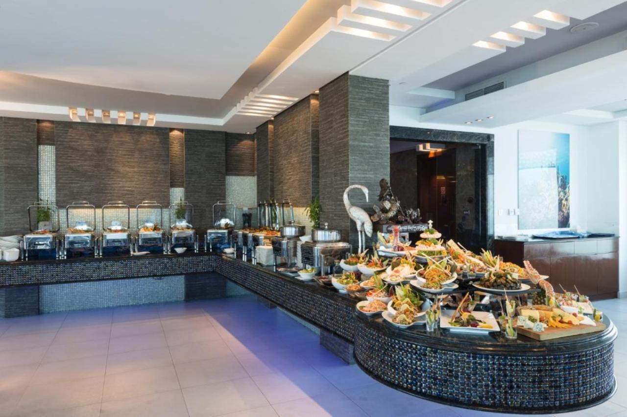 Costa Del Sol Hotel Kuwait City Esterno foto