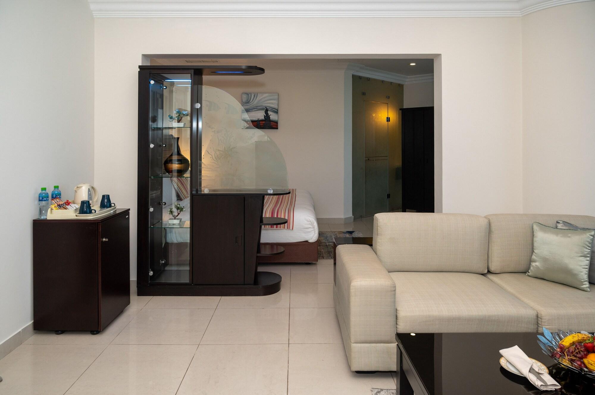 Costa Del Sol Hotel Kuwait City Esterno foto