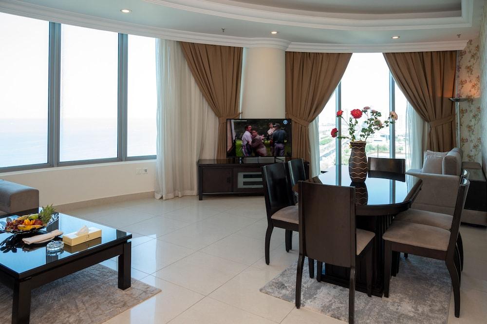 Costa Del Sol Hotel Kuwait City Esterno foto