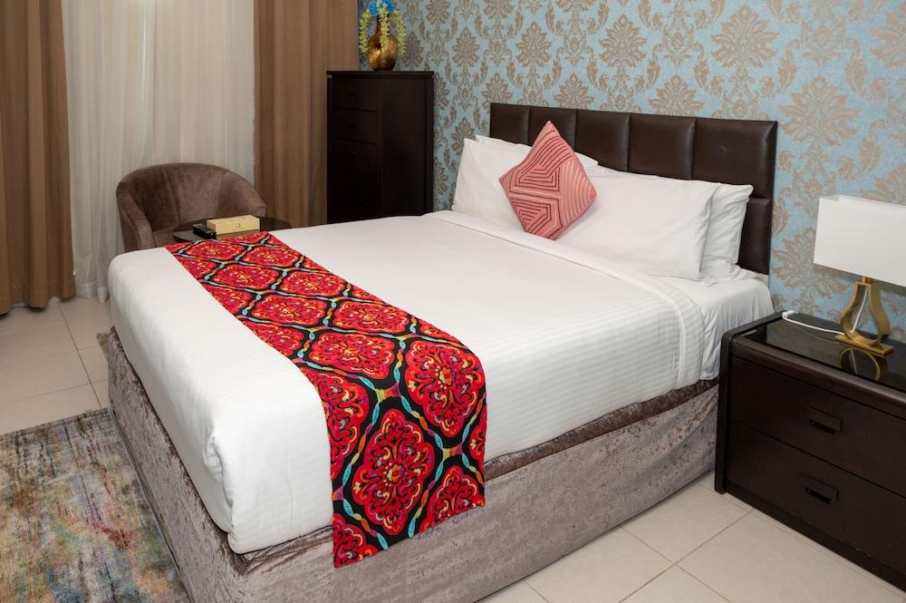 Costa Del Sol Hotel Kuwait City Esterno foto