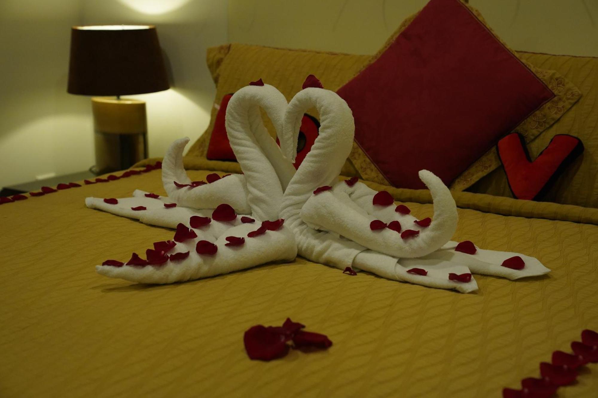 Costa Del Sol Hotel Kuwait City Esterno foto
