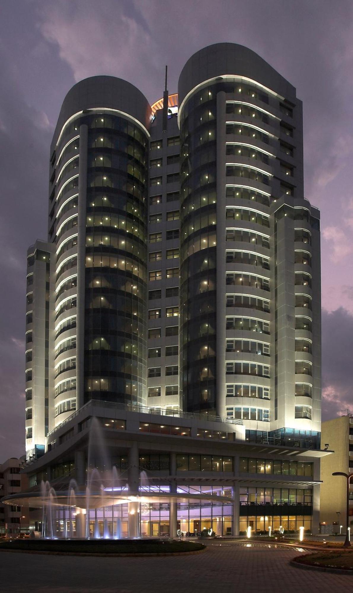 Costa Del Sol Hotel Kuwait City Esterno foto